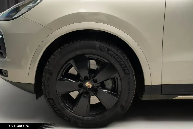 Porsche Cayenne din 2022 cu 72.760 km - oferta POR197932 - foto 8