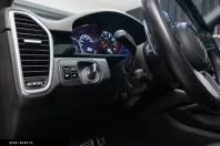 Porsche Cayenne din 2022 cu 72.760 km - oferta POR197932 - foto 20