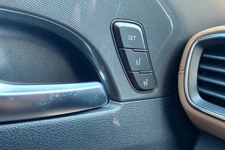 Hyundai Santa Fe din 2022 cu 48.750 km - oferta HYU197939 - foto 9