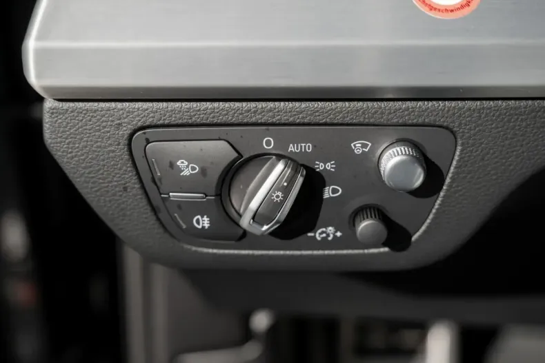 Audi SQ5 din 2022 cu 49.980 km - oferta AUD197941 - foto 23