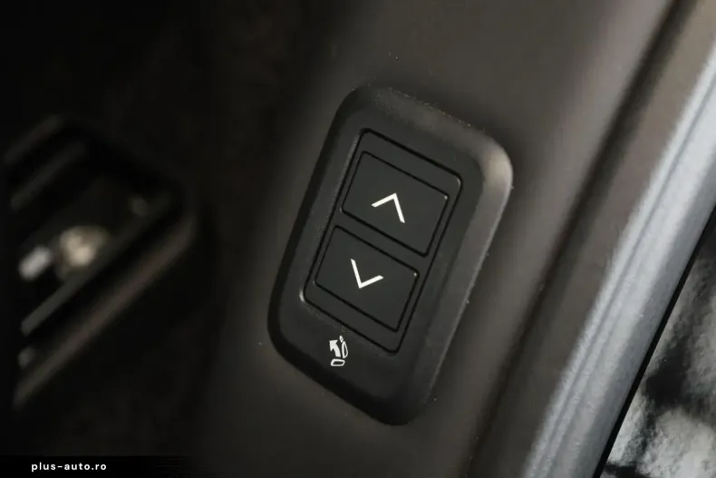 Land Rover Range Rover din 2024 cu 49.500 km - oferta LAN197948 - foto 17