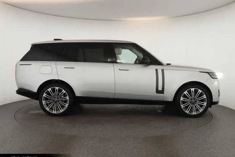 Land Rover Range Rover din 2025 cu 10.800 km - oferta LAN197949 - foto 4
