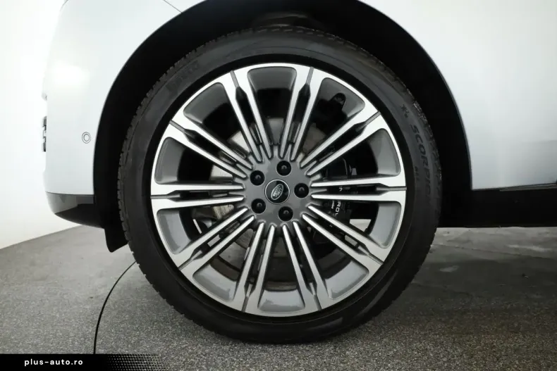 Land Rover Range Rover din 2025 cu 10.800 km - oferta LAN197949 - foto 7