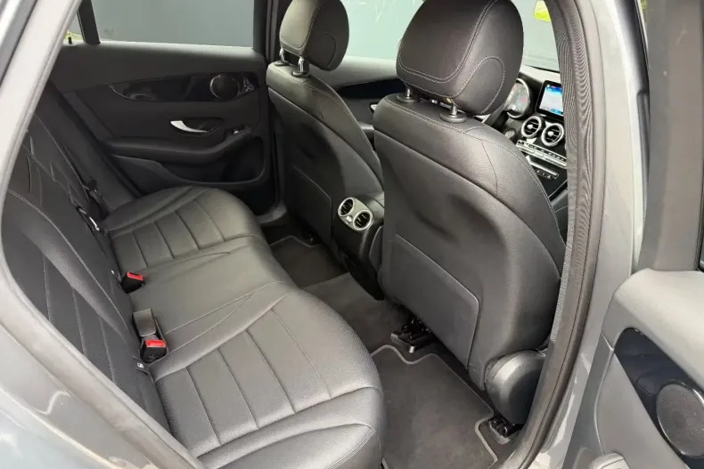 Mercedes-Benz GLC 200 (Clasa GLC) din 2022 cu 86.923 km - oferta MER197951 - foto 14