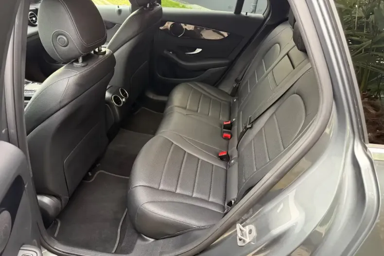 Mercedes-Benz GLC 200 (Clasa GLC) din 2022 cu 86.923 km - oferta MER197951 - foto 15