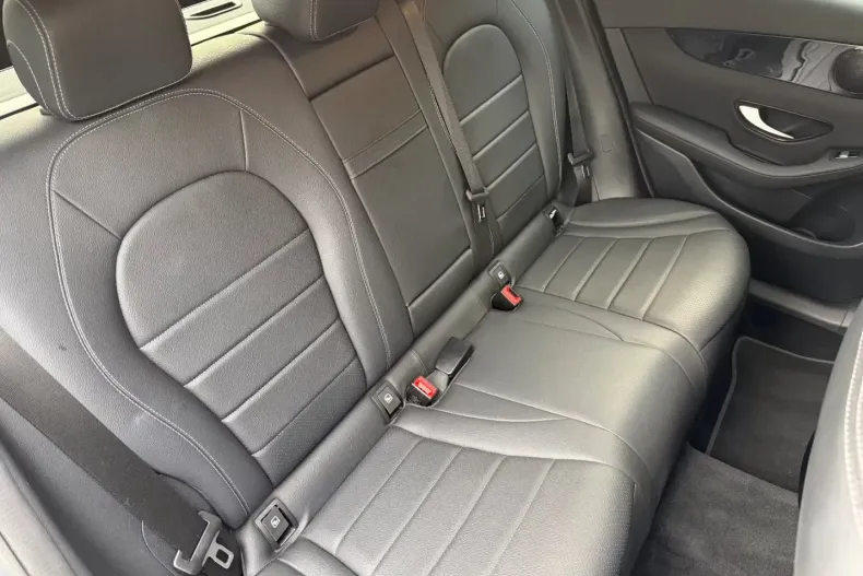 Mercedes-Benz GLC 200 (Clasa GLC) din 2022 cu 86.923 km - oferta MER197951 - foto 16