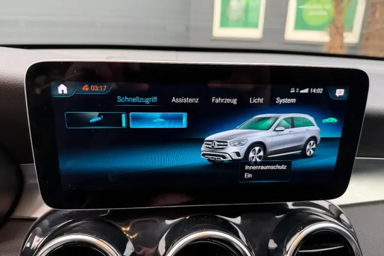 Mercedes-Benz GLC 200 (Clasa GLC) din 2022 cu 86.923 km - oferta MER197951 - foto 19