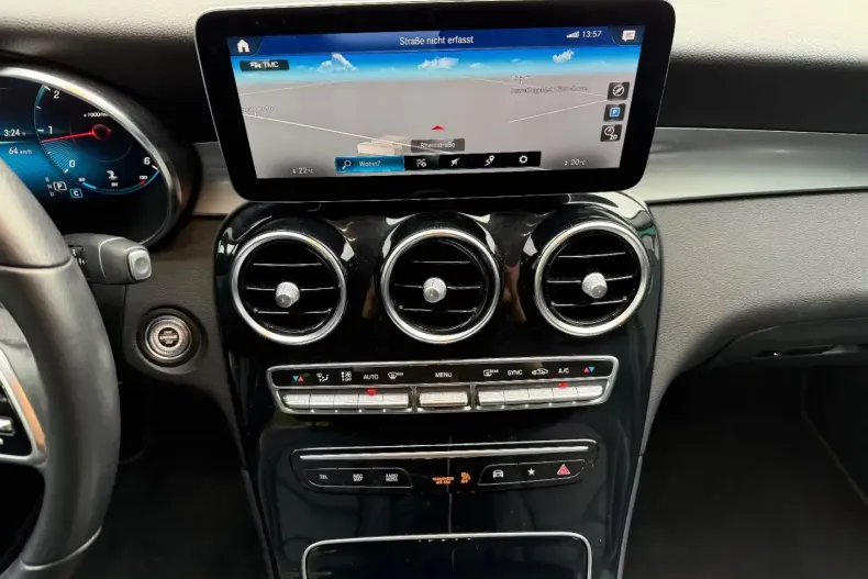 Mercedes-Benz GLC 200 (Clasa GLC) din 2022 cu 86.923 km - oferta MER197951 - foto 21