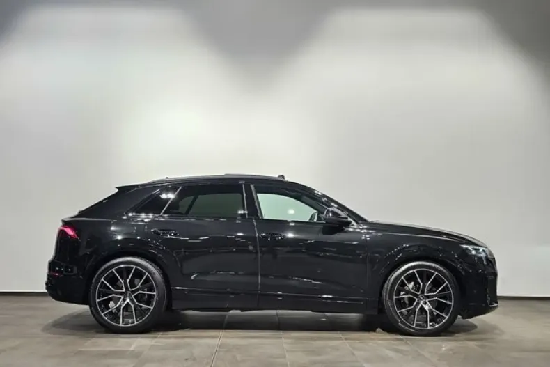Audi Q8 din 2025 cu 23.632 km - oferta AUD197952 - foto 5