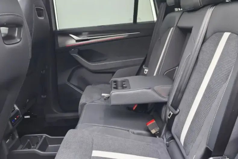 Skoda Kodiaq din 2025 cu 7 km - oferta SKO197962 - foto 16