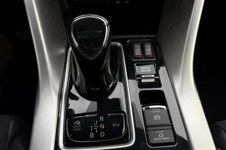 Mitsubishi Eclipse Cross din 2022 cu 34.332 km - oferta MIT197968 - foto 19