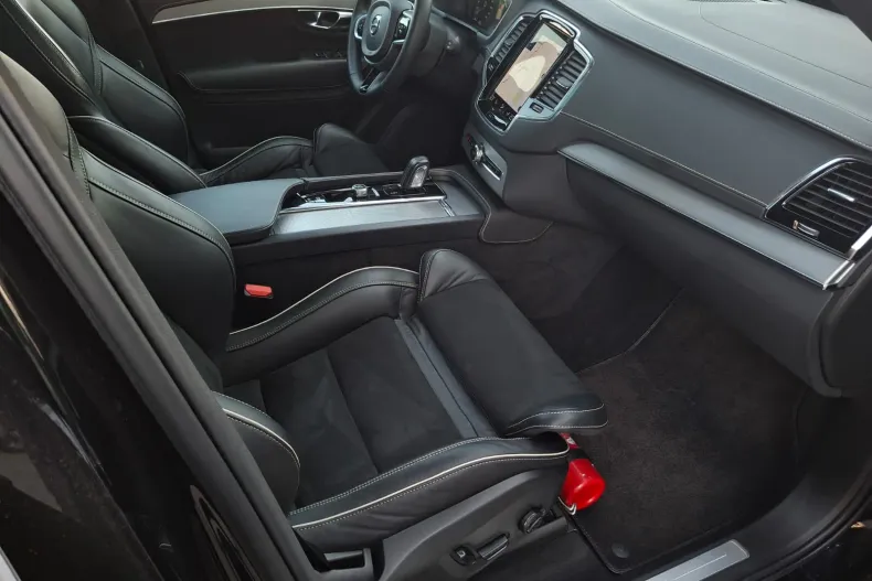 Volvo XC90 din 2021 cu 82.063 km - oferta VOL197969 - foto 11