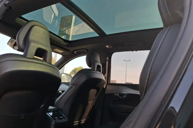 Volvo XC90 din 2021 cu 82.063 km - oferta VOL197969 - foto 35