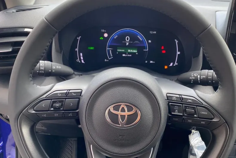 Toyota Yaris Cross din 2025 cu 3.500 km - oferta TOY197970 - foto 8