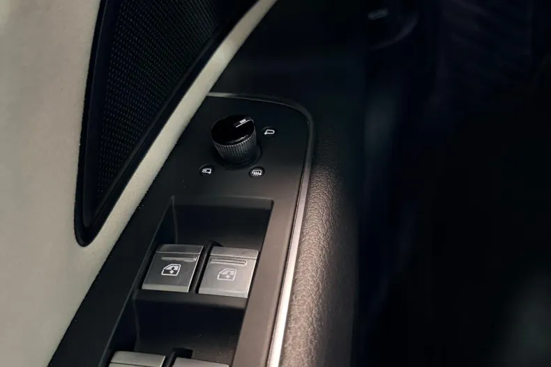 Audi A8 din 2021 cu 98.020 km - oferta AUD197971 - foto 26