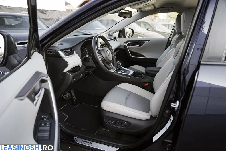 Toyota RAV4 din 2020 cu 85.800 km - oferta TOY197982 - foto 11