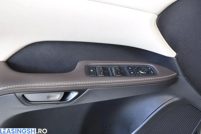 Lexus Seria RX din 2023 cu 50.000 km - oferta LEX198002 - foto 7