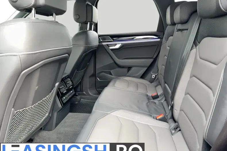 Volkswagen Touareg din 2023 cu 137.532 km - oferta VOL198018 - foto 16