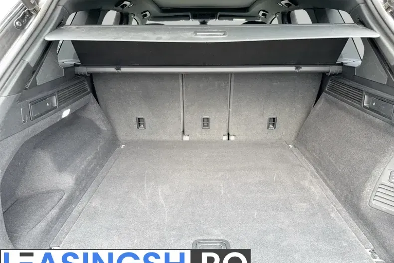 Volkswagen Touareg din 2023 cu 137.532 km - oferta VOL198018 - foto 30