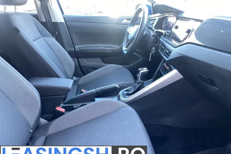 Volkswagen Taigo din 2024 cu 40.983 km - oferta VOL198019 - foto 12