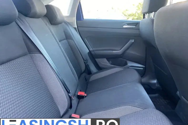 Volkswagen Taigo din 2024 cu 40.983 km - oferta VOL198019 - foto 16