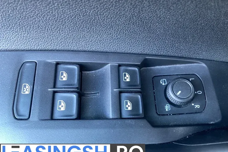 Volkswagen Taigo din 2024 cu 40.983 km - oferta VOL198019 - foto 30