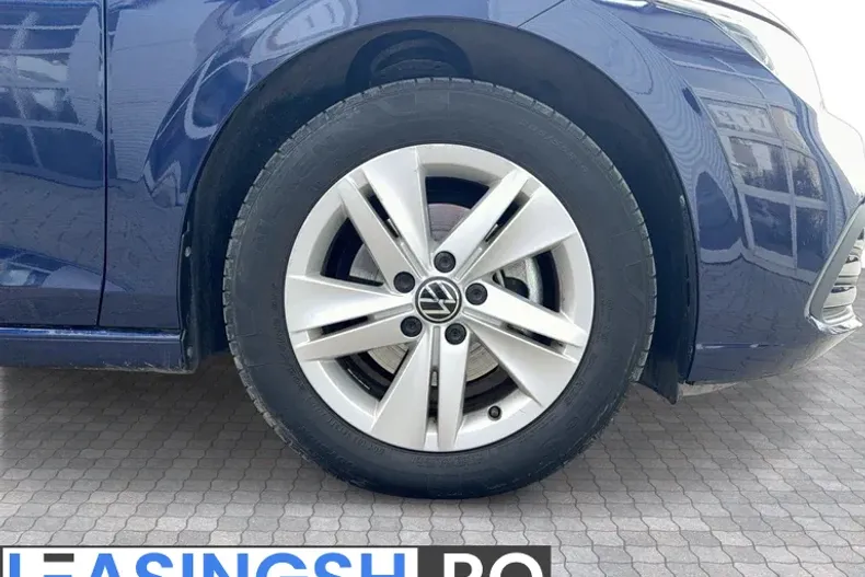 Volkswagen Golf din 2024 cu 51.621 km - oferta VOL198021 - foto 9