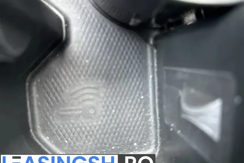 Volkswagen Golf din 2024 cu 51.621 km - oferta VOL198021 - foto 29