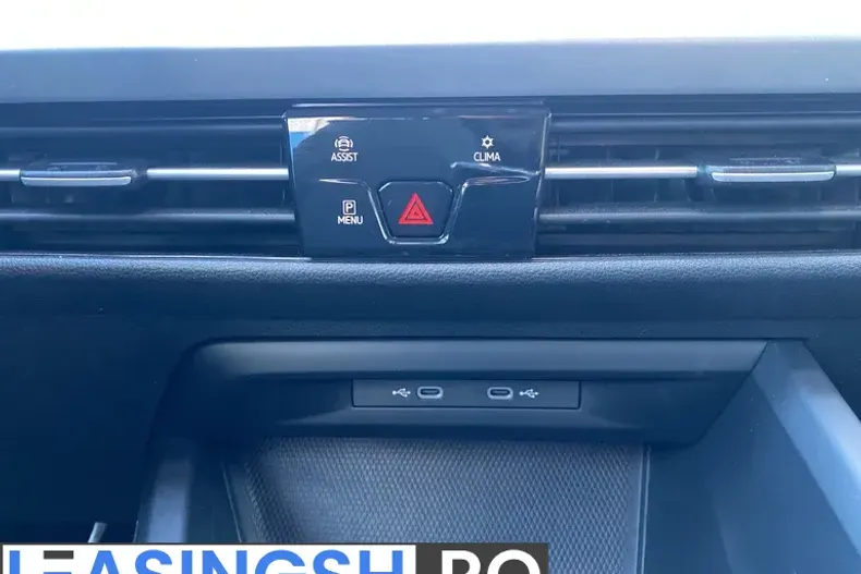 Volkswagen Golf din 2024 cu 50.953 km - oferta VOL198022 - foto 28