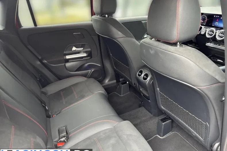 Mercedes-Benz GLA din 2024 cu 23.846 km - oferta MER198028 - foto 16