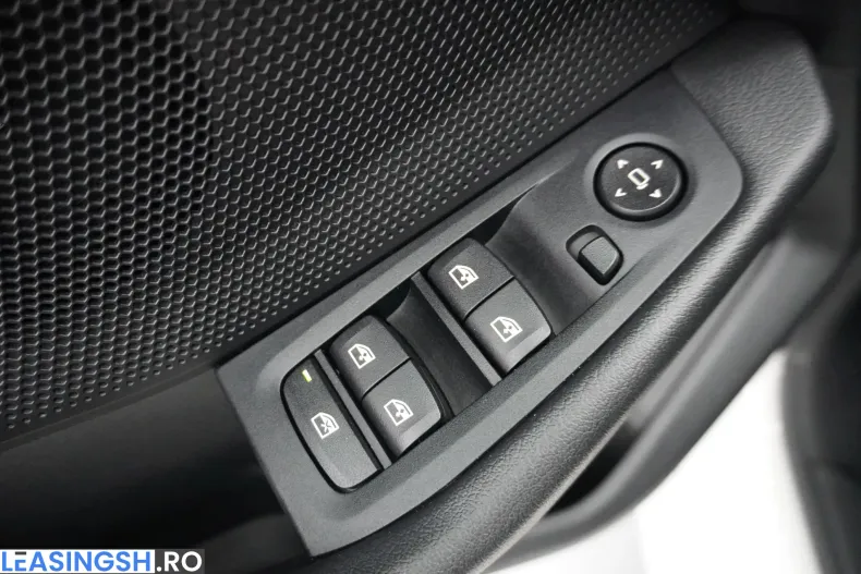 BMW 118i (Seria 1) din 2020 cu 71.038 km - oferta BMW198035 - foto 13