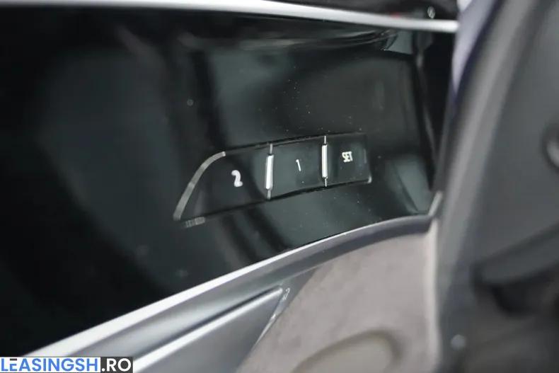 Audi A8 din 2023 cu 90.489 km - oferta AUD198037 - foto 18