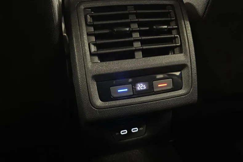 Volkswagen Golf din 2021 cu 147.595 km - oferta VOL198038 - foto 23