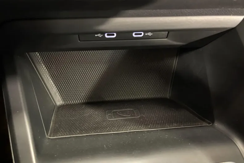 Volkswagen Golf din 2021 cu 147.595 km - oferta VOL198038 - foto 26