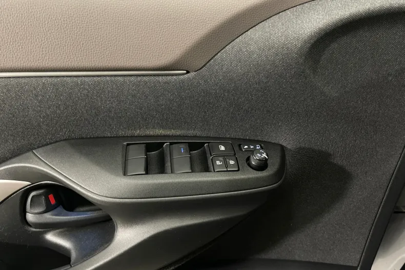 Toyota Yaris Cross din 2022 cu 139.560 km - oferta TOY198042 - foto 19