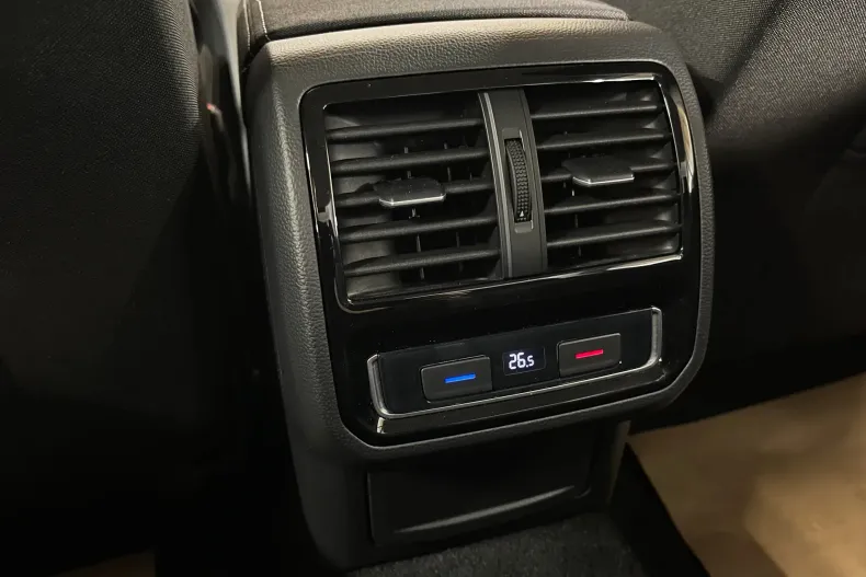 Volkswagen Passat din 2020 cu 148.317 km - oferta VOL198044 - foto 20