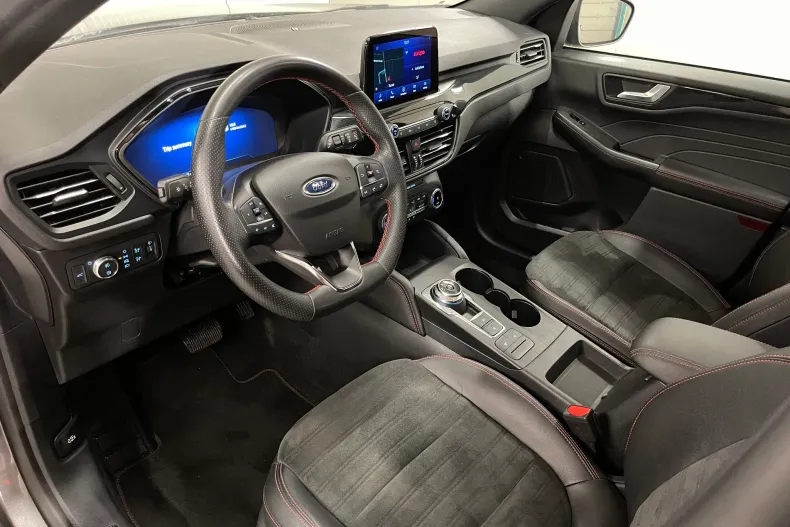 Ford Kuga din 2022 cu 107.265 km - oferta FOR198045 - foto 5