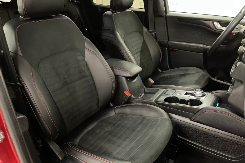 Ford Kuga din 2021 cu 91.253 km - oferta FOR198046 - foto 9