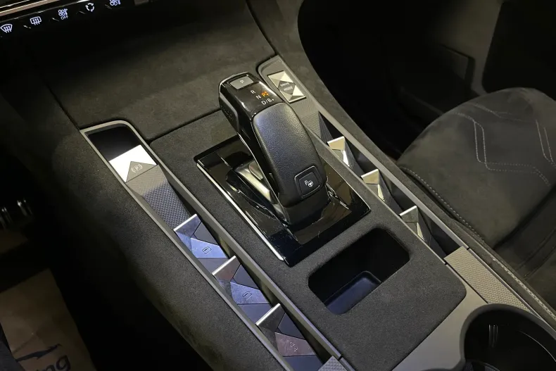 DS Automobiles DS 7 Crossback din 2022 cu 53.542 km - oferta DSA198052 - foto 30