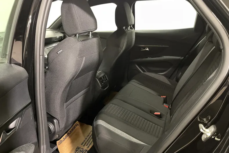 Peugeot 3008 din 2023 cu 96.378 km - oferta PEU198056 - foto 11