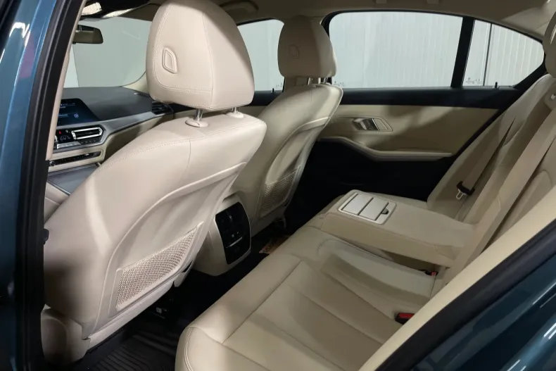 BMW 320d (Seria 3) din 2021 cu 50.818 km - oferta BMW198058 - foto 11