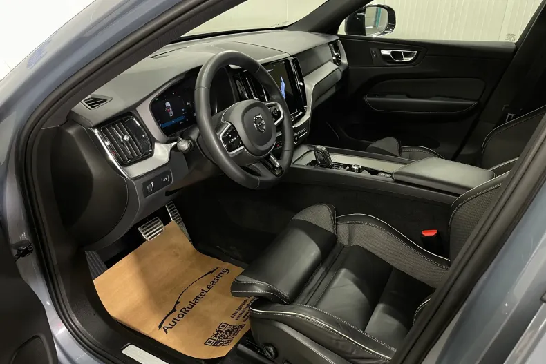 Volvo XC60 din 2022 cu 44.621 km - oferta VOL198060 - foto 5