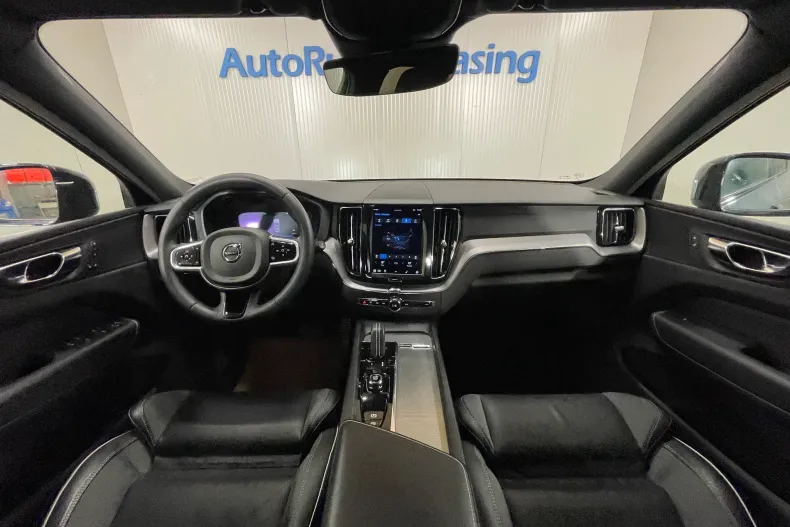 Volvo XC60 din 2022 cu 44.621 km - oferta VOL198060 - foto 7