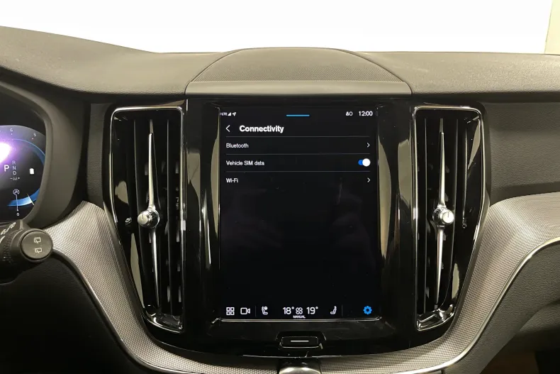 Volvo XC60 din 2022 cu 44.621 km - oferta VOL198060 - foto 19