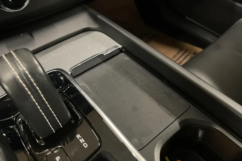 Volvo XC60 din 2022 cu 44.621 km - oferta VOL198060 - foto 28