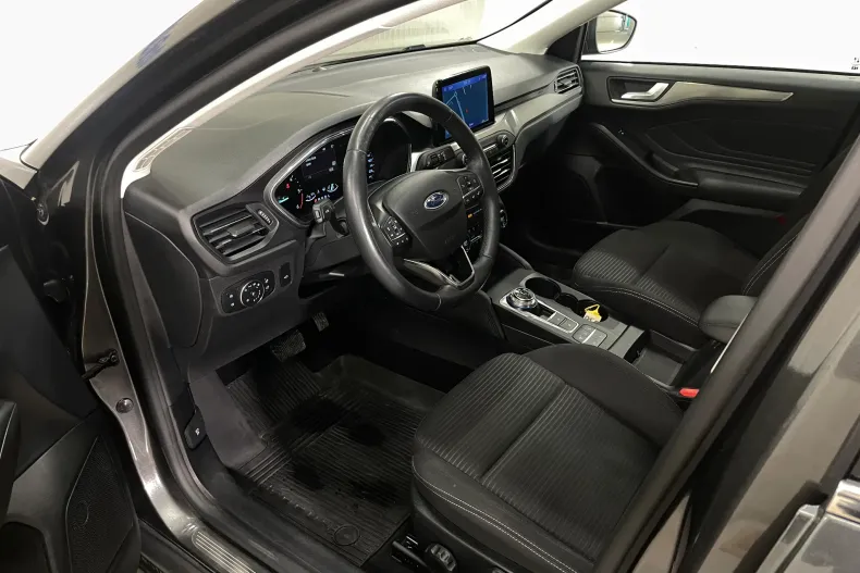 Ford Focus din 2021 cu 104.125 km - oferta FOR198061 - foto 5