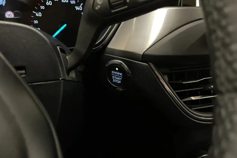 Ford Focus din 2021 cu 104.125 km - oferta FOR198061 - foto 22