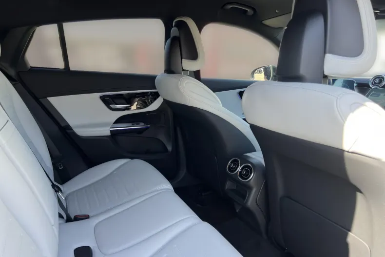 Mercedes-Benz GLC Coupe din 2026 cu 10 km - oferta MER198069 - foto 12