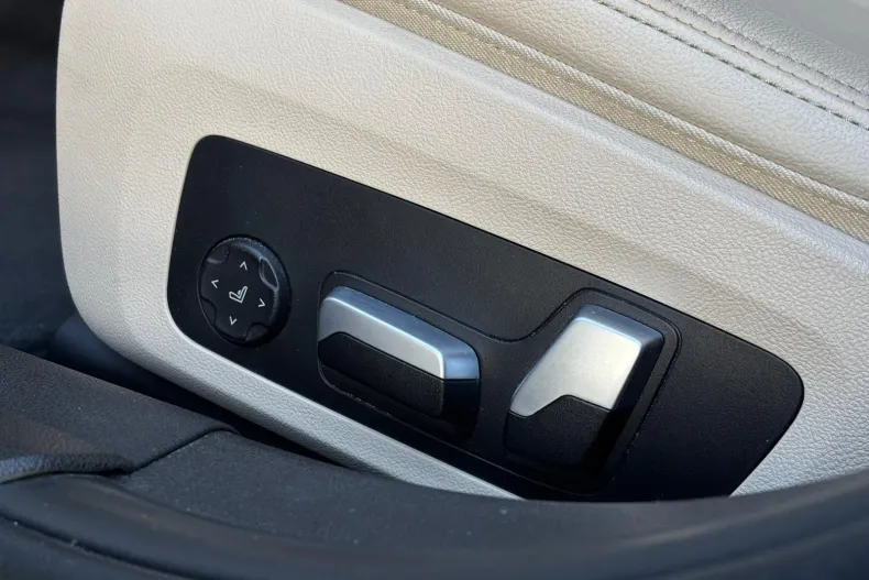 BMW 330e (Seria 3) din 2020 cu 113.300 km - oferta BMW198079 - foto 17