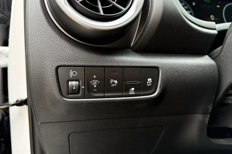 Hyundai Kona din 2022 cu 39.086 km - oferta HYU198087 - foto 16